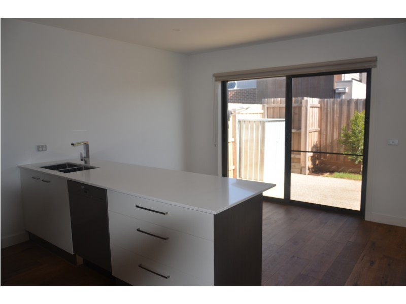Strathmore VIC 3041