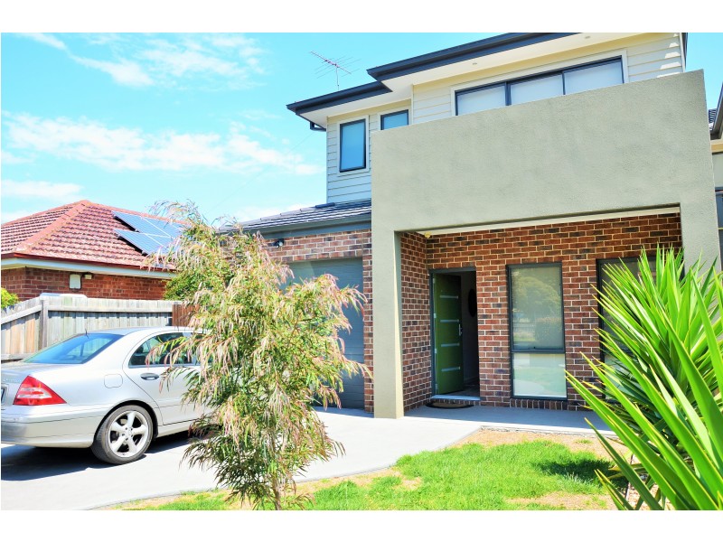 12A Hayes Parade, Pascoe Vale VIC 3044