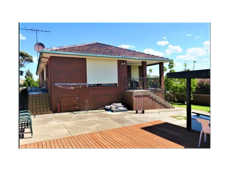 44 Parkstone Avenue, Pascoe Vale South VIC 3044