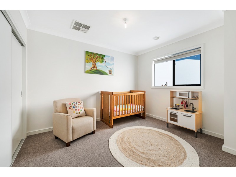 12 Hayes Parade, Pascoe Vale VIC 3044