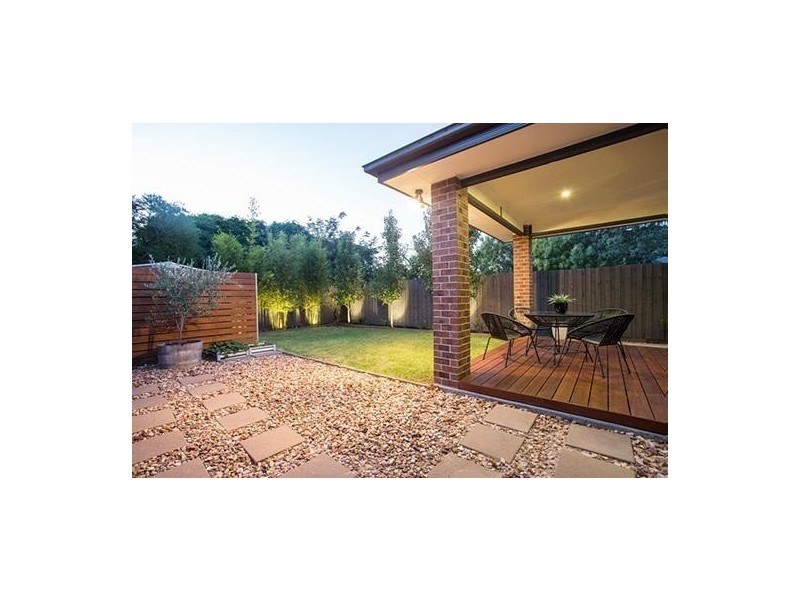 12 Hayes Parade, Pascoe Vale VIC 3044