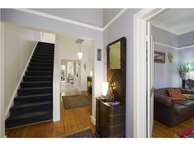 10 Mattingley Crescent, Brunswick West VIC 3055