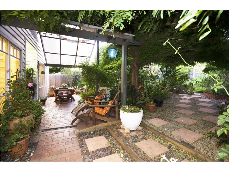 10 Mattingley Crescent, Brunswick West VIC 3055