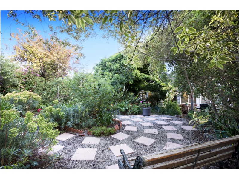 10 Mattingley Crescent, Brunswick West VIC 3055