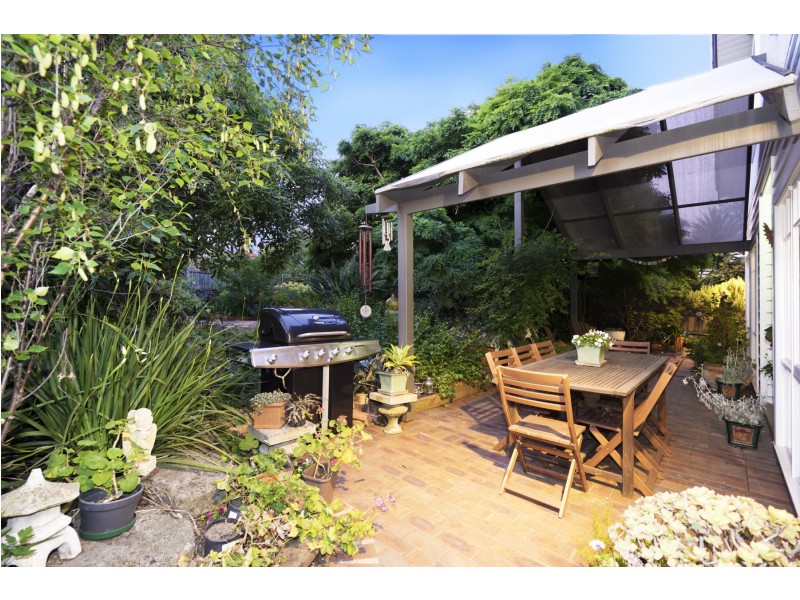 10 Mattingley Crescent, Brunswick West VIC 3055