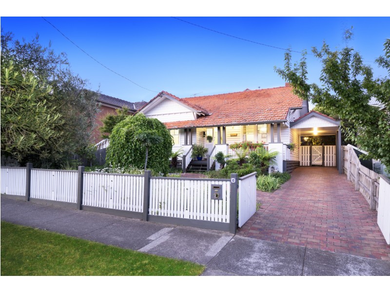 10 Mattingley Crescent, Brunswick West VIC 3055