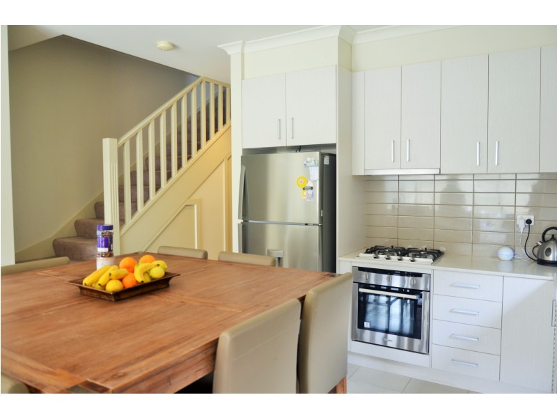 2/176 Daley Street, Glenroy VIC 3046