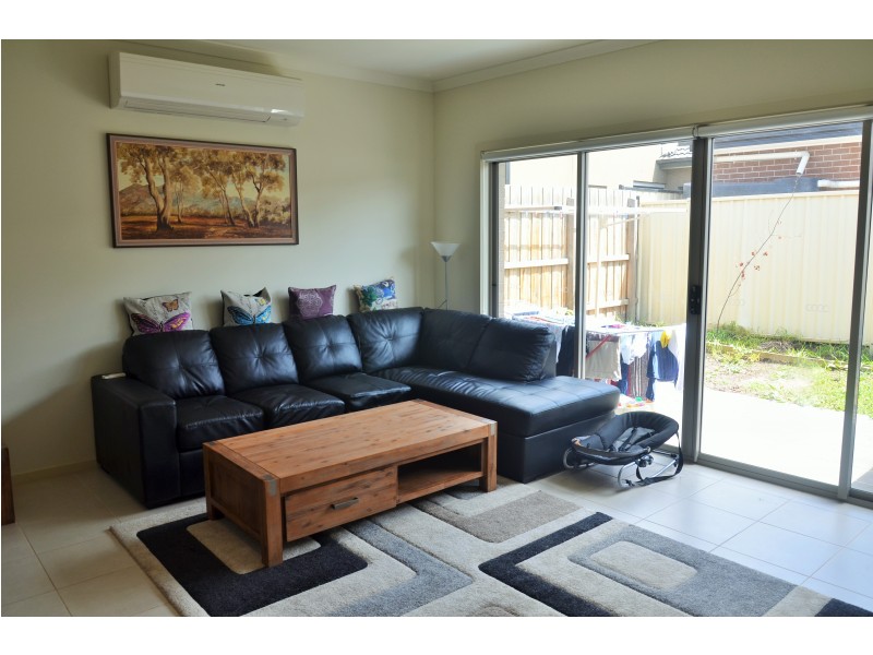 2/176 Daley Street, Glenroy VIC 3046