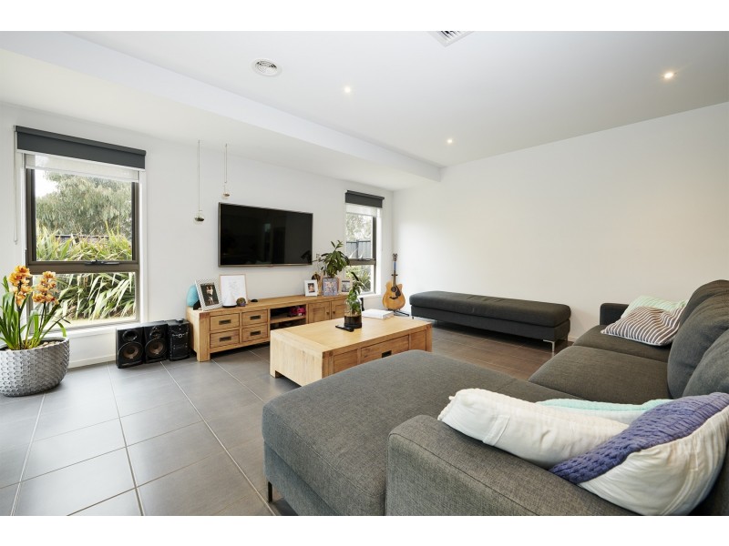 2 Viewrise Walk, Craigieburn VIC 3064