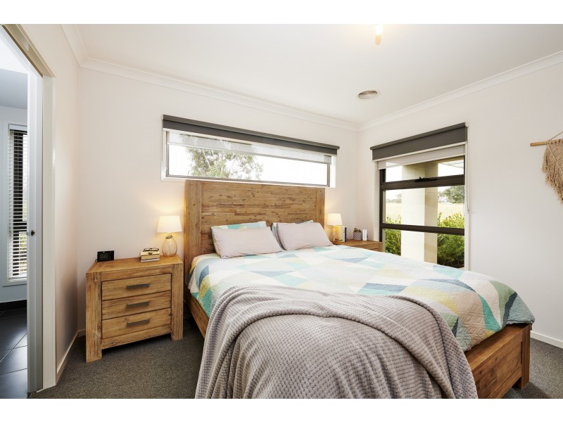 2 Viewrise Walk, Craigieburn VIC 3064