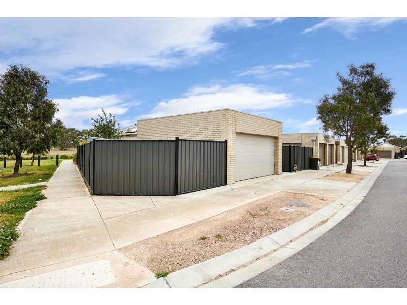 2 Viewrise Walk, Craigieburn VIC 3064