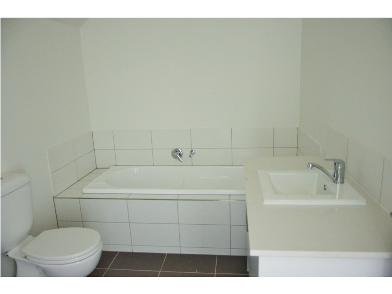 3/12  Glenroy Road, Glenroy VIC 3046