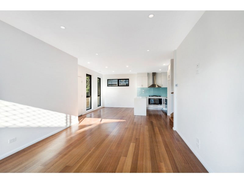 Unit 1/645 Pascoe Vale Road, Oak Park VIC 3046