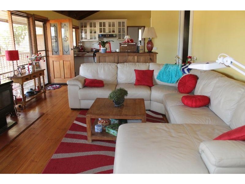 81 Anderson Court, Heathcote VIC 3523