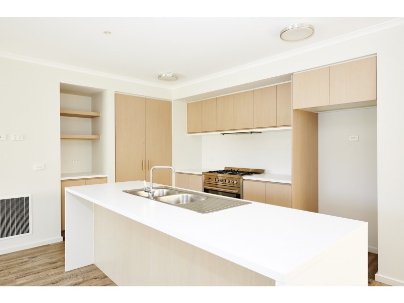 9 Vista Circuit, Westmeadows VIC 3049