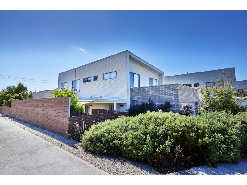 9 Vista Circuit, Westmeadows VIC 3049