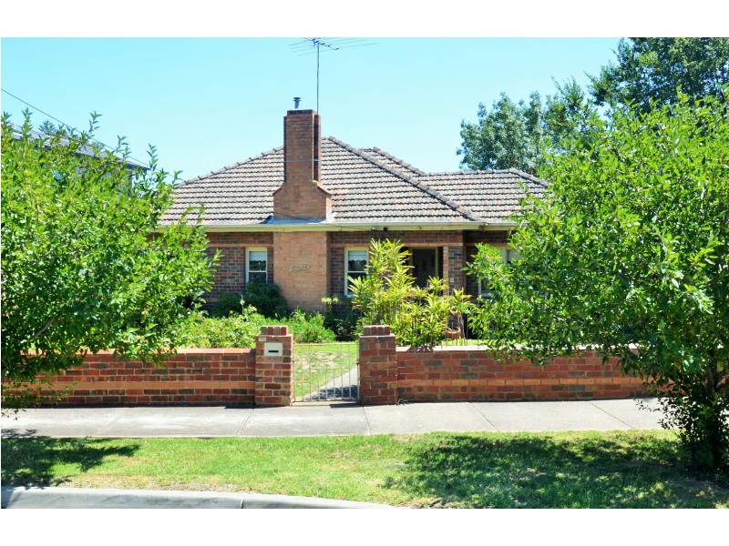 10 Hayes Parade, Pascoe Vale VIC 3044
