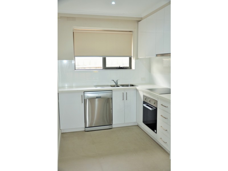 2/36 Rose, Brunswick VIC 3056