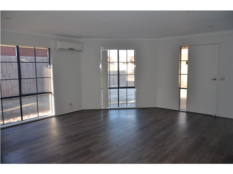 10 Manton Place, Roxburgh Park VIC 3064