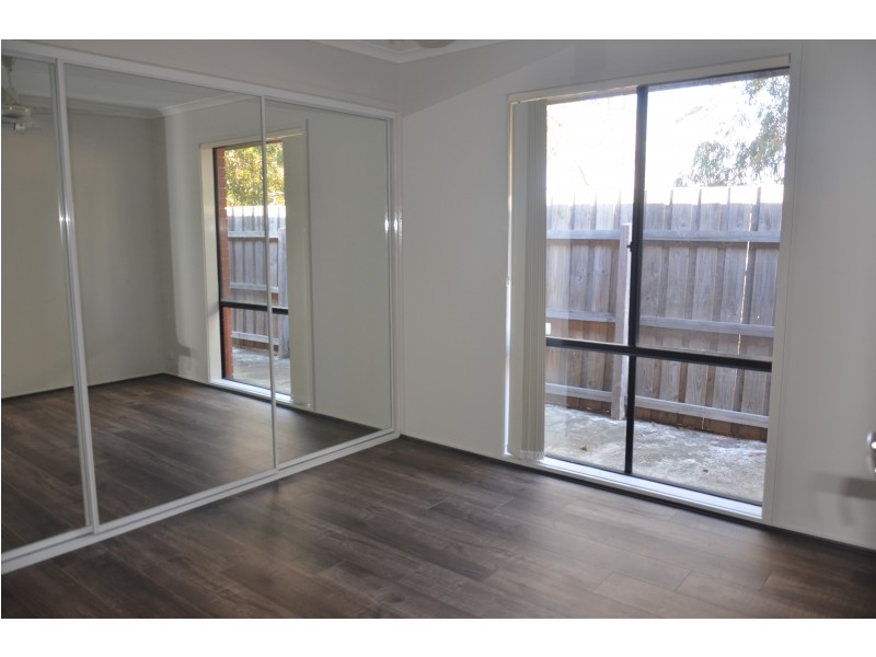 10 Manton Place, Roxburgh Park VIC 3064