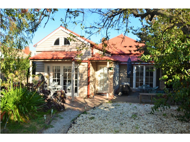 24 Washington Street, Essendon VIC 3040