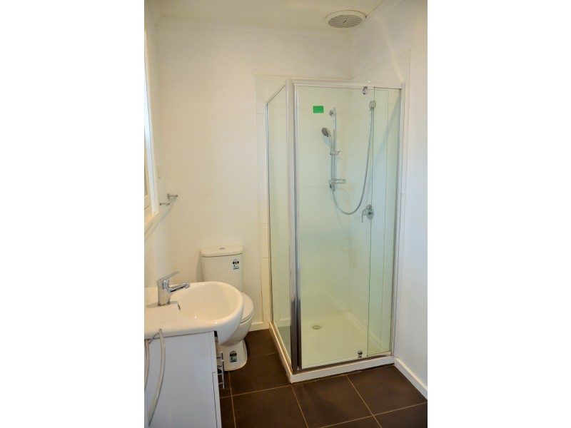 3/12 Woodvale Gr, Essendon VIC 3040