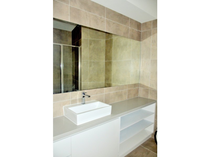 6/10 Collier, Strathmore Heights VIC 3041