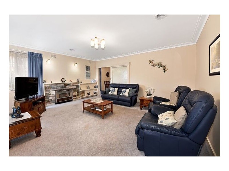 11 Henry Street, Keilor East VIC 3033