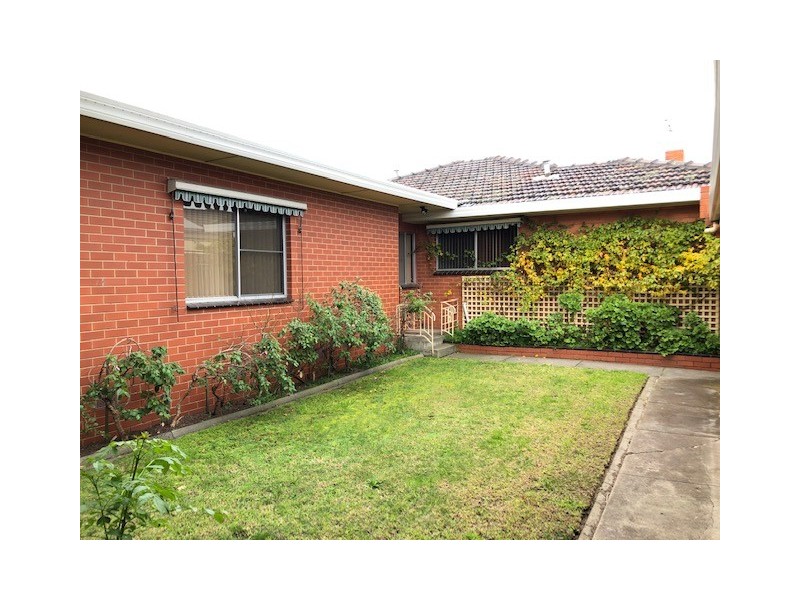 11 Henry Street, Keilor East VIC 3033
