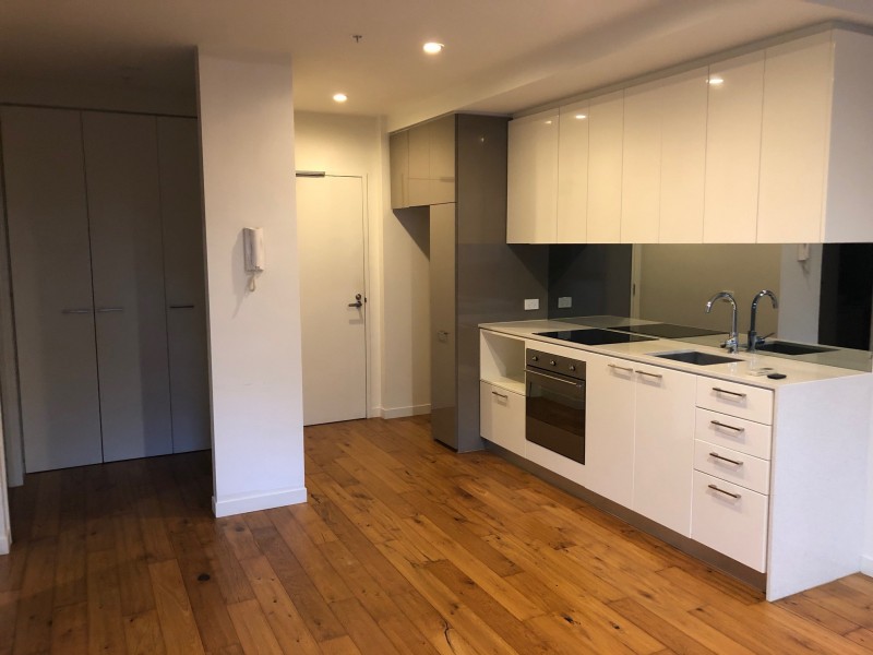 6105/172 Edward Street, Brunswick VIC 3056