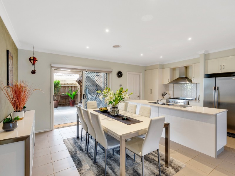 6 Lord Nolan Street, Kurunjang VIC 3337