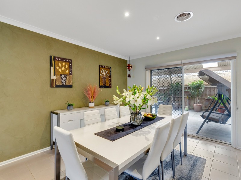 6 Lord Nolan Street, Kurunjang VIC 3337