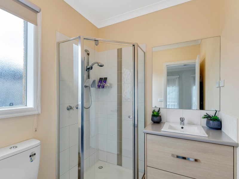 6 Lord Nolan Street, Kurunjang VIC 3337