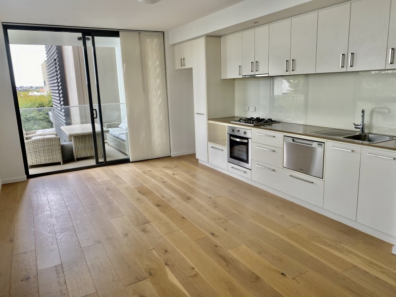 A209/460 Victoria, Brunswick VIC 3056