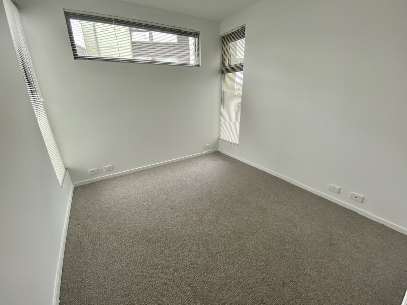 A209/460 Victoria, Brunswick VIC 3056