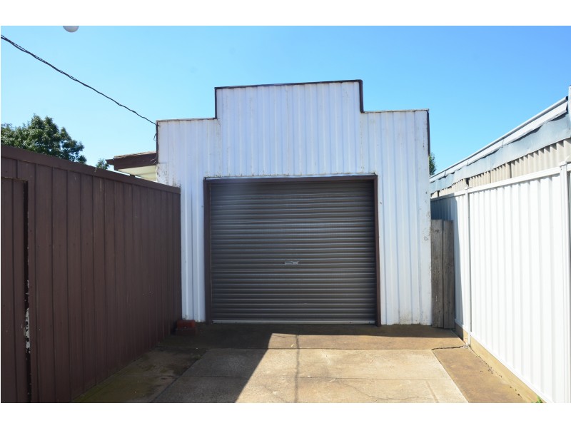 64 Erica Avenue, St Albans VIC 3021