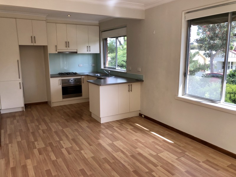 1/12 Woodvale Grove, Essendon VIC 3040