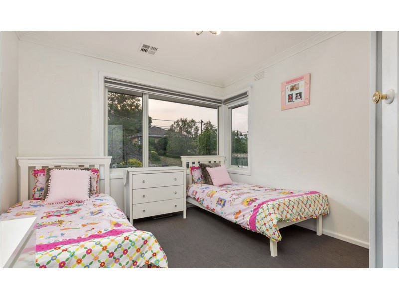 26 Dagonet Street, Strathmore VIC 3041