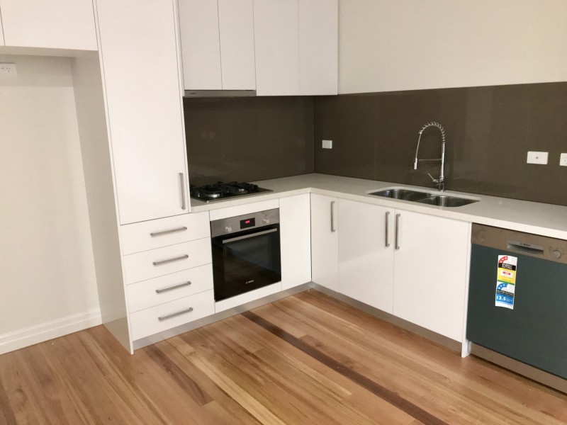 30 Hutchison Street, Niddrie VIC 3042