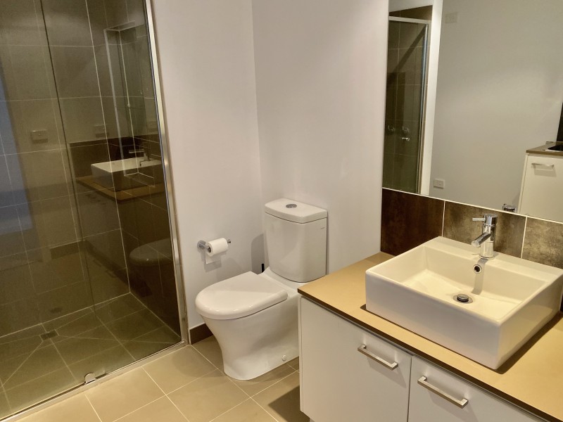 A209/460 Victoria, Brunswick VIC 3056