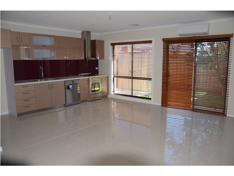 3/125 Princes Highway, Werribee VIC 3030