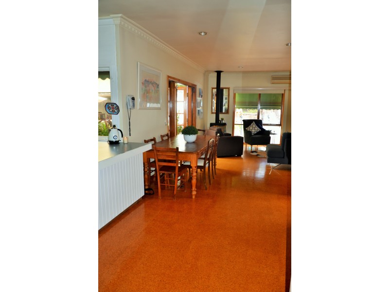 89 Mascoma Street, Strathmore VIC 3041