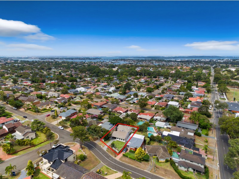 72 Craigholm Street, Sylvania NSW 2224