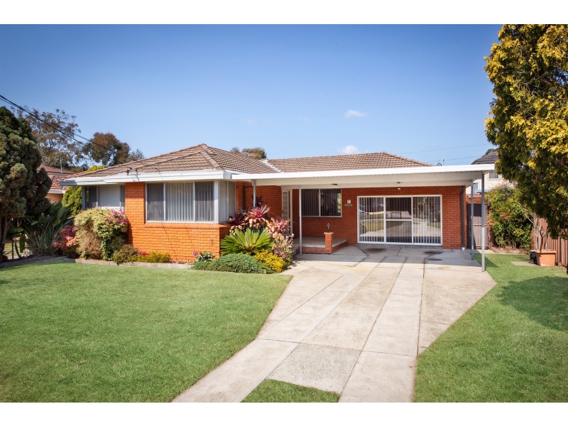 8 Queanbeyan Avenue, Miranda NSW 2228