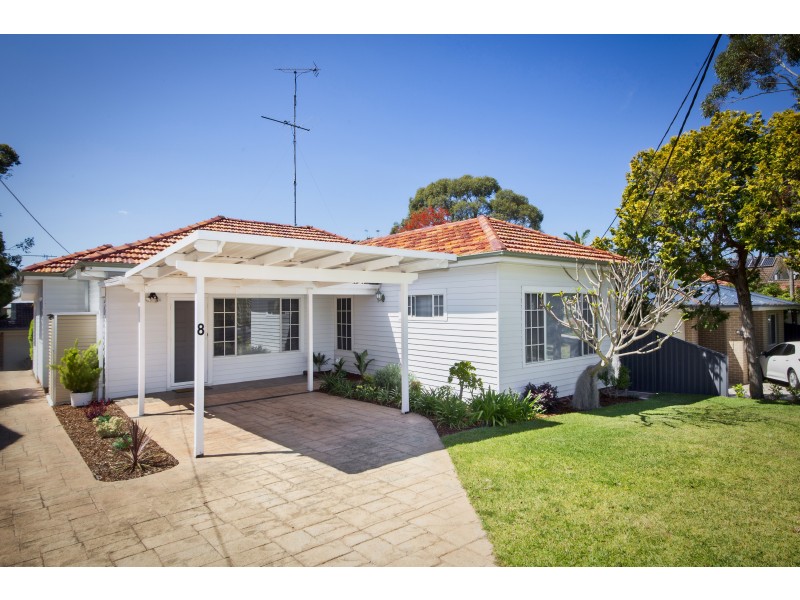 8 Barjadda Avenue, Sylvania NSW 2224