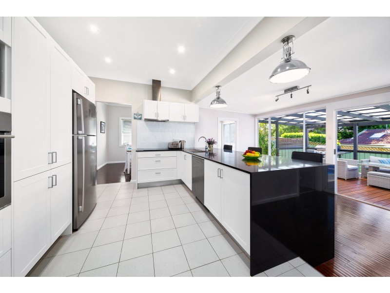 8 Barjadda Avenue, Sylvania NSW 2224