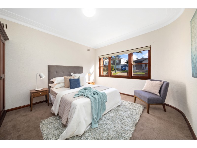 4 Lisbon Street, Sylvania NSW 2224