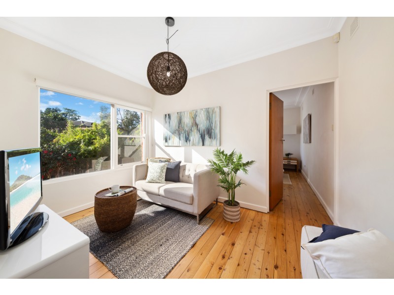 4 Lisbon Street, Sylvania NSW 2224