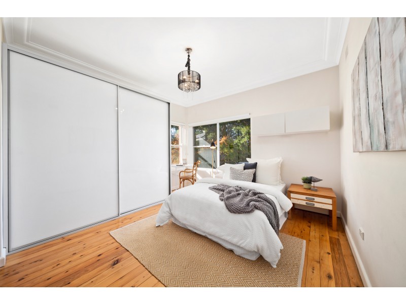 4 Lisbon Street, Sylvania NSW 2224