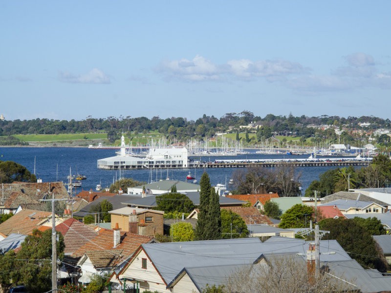 24 Mont Albert Road, Geelong VIC 3220